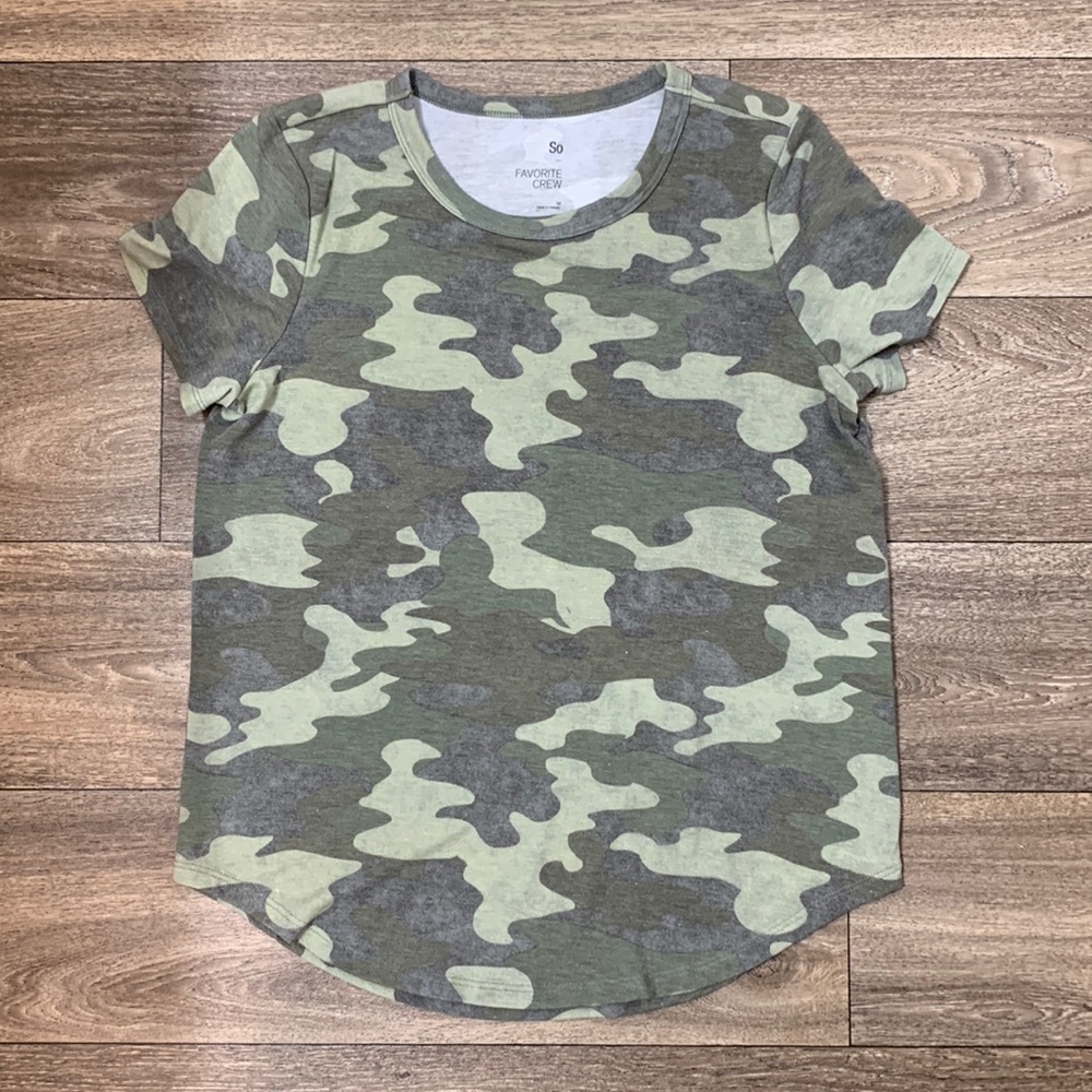 SO Juniors Favorite Crew Short Sleeve T-Shirt